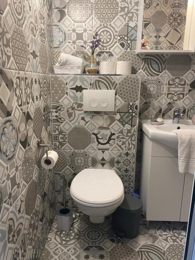 Appartamento Studio Apartman Ikarka Esterno foto